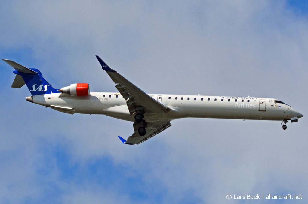 EI-FPX (15444) 2017 Bombardier CRJ-900 LR