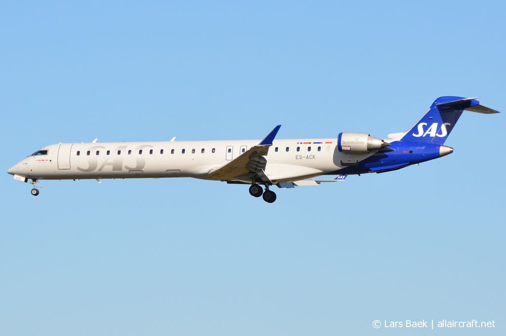 ES-ACK (15211) 2009 Bombardier CRJ-900LR