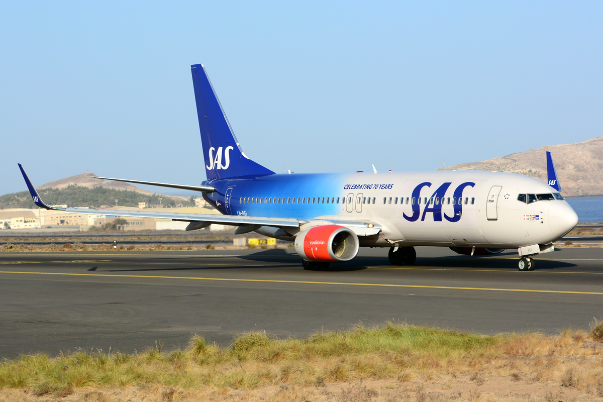 LN-RGI (35646) 2014 Boeing 737-86N(WL)