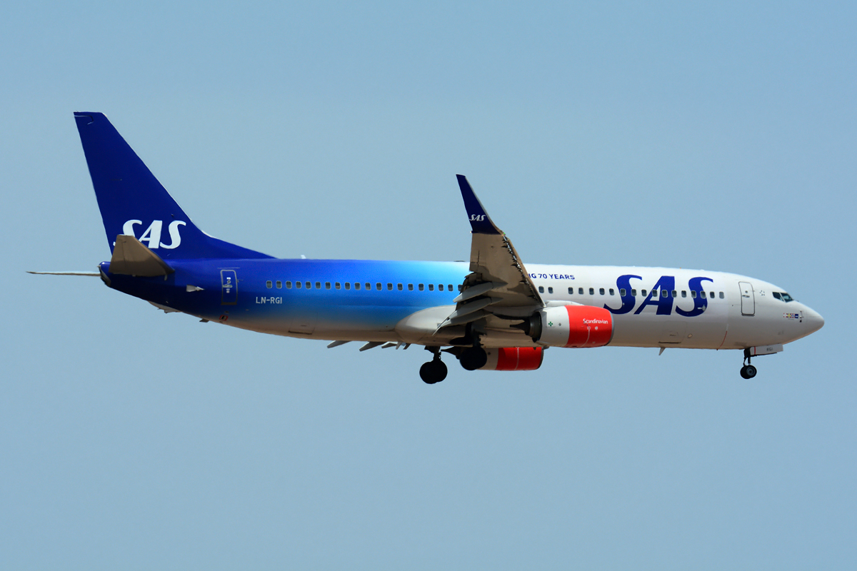 LN-RGI · Boeing 737-86N(WL) · (LPA / GCLP)