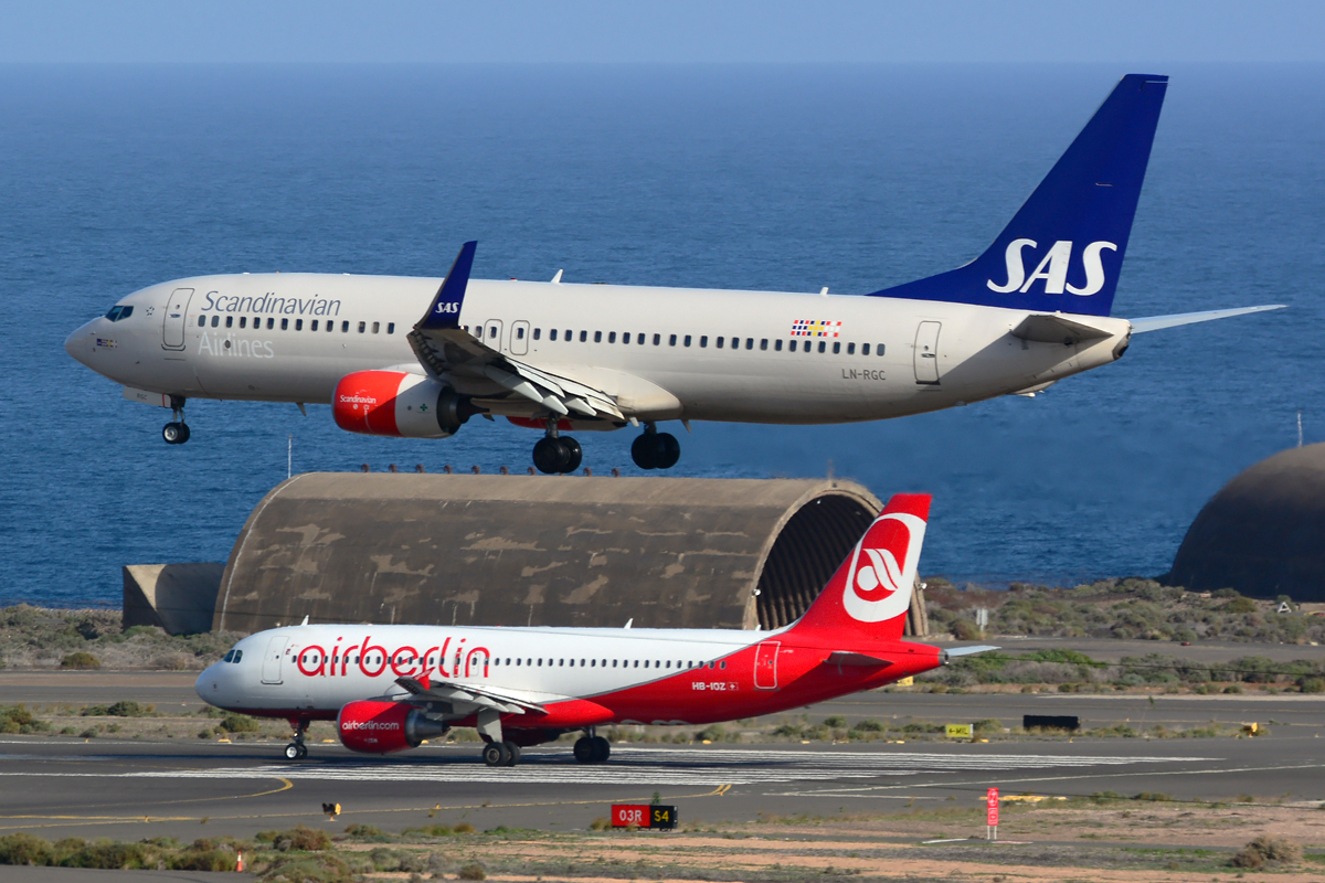 LN-RGC · Boeing 737-86N(WL) · (LPA / GCLP)