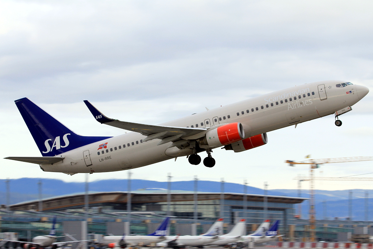 LN-RRE (35706) 2008 Boeing 737-85P(WL)