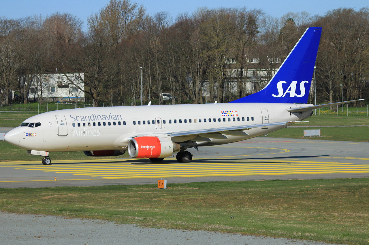 LN-RRN (30191) 1999 Boeing 737-783