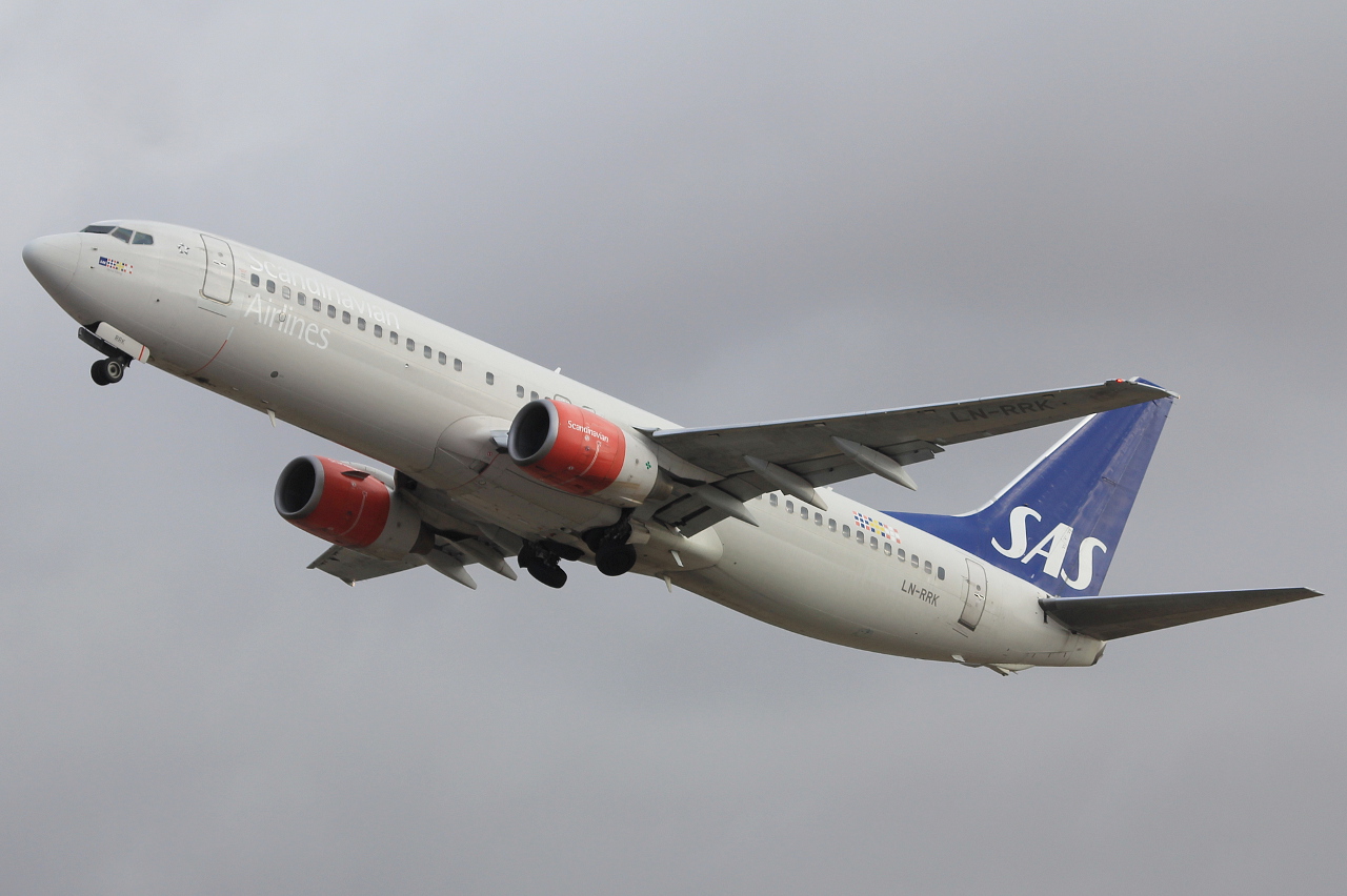 LN-RRK (32278) 2002 Boeing 737-883