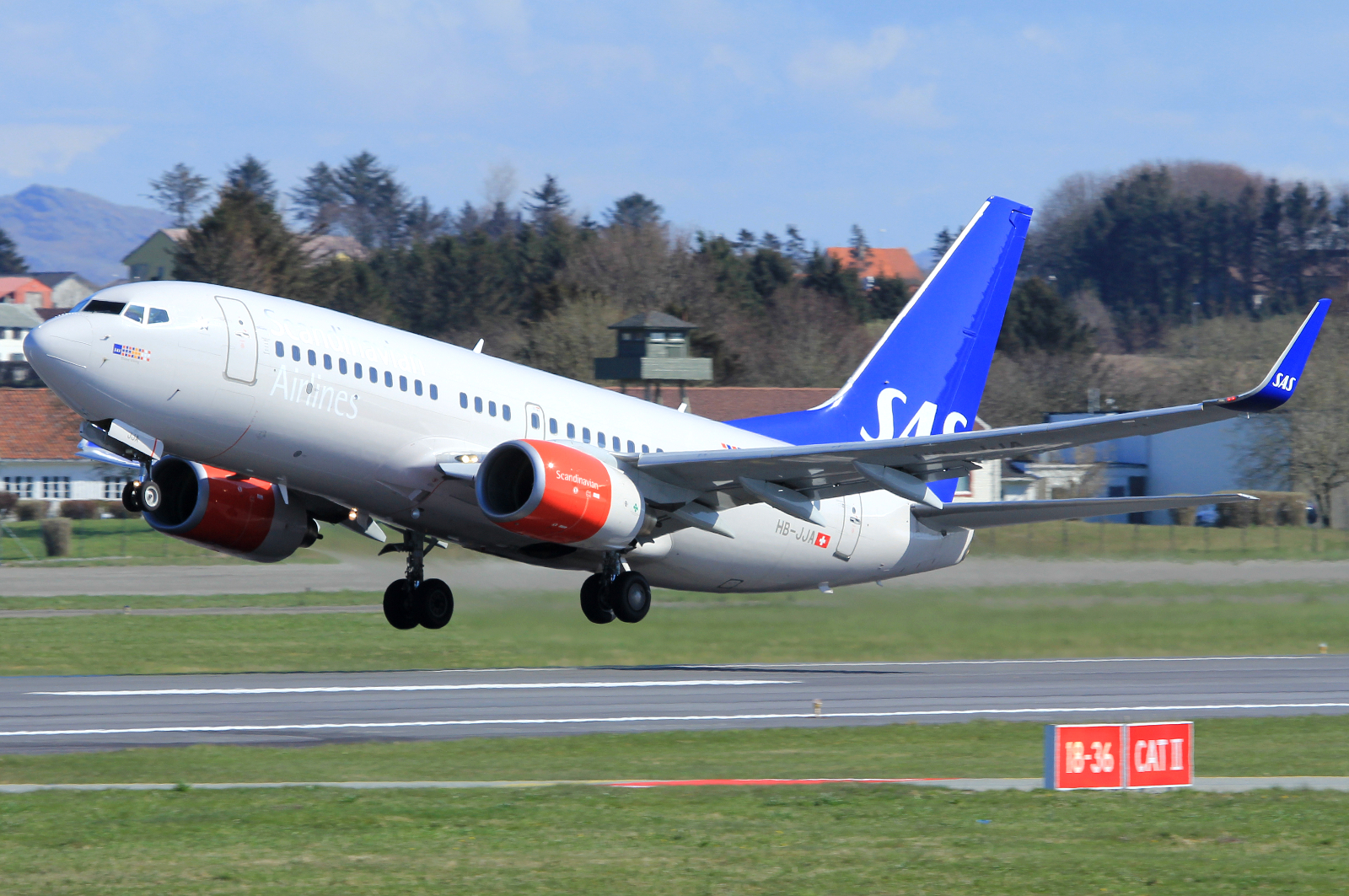 HB-JJA (34303) 2005 Boeing 737-7AK BBJ
