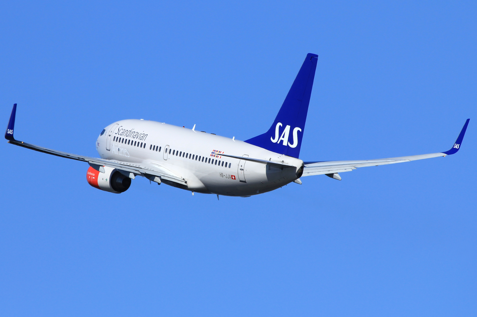 HB-JJA (34303) 2005 Boeing 737-7AK BBJ
