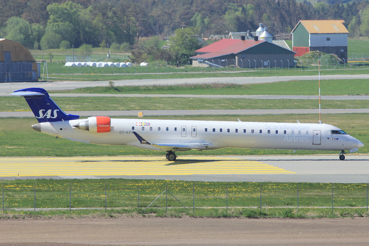 OY-KFK · Bombardier CRJ-900LR · (SVG / ENZV)