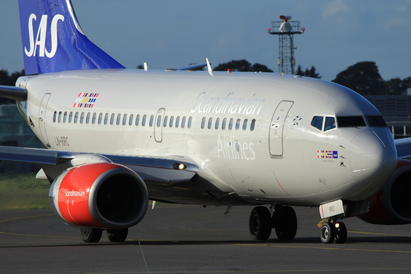 LN-RRC · Boeing 737-683 · (SVG / ENZV)