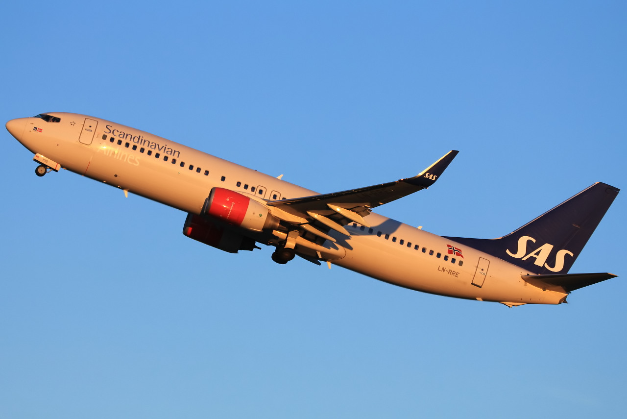 LN-RRE · Boeing 737-85P(WL) · (SVG / ENZV)