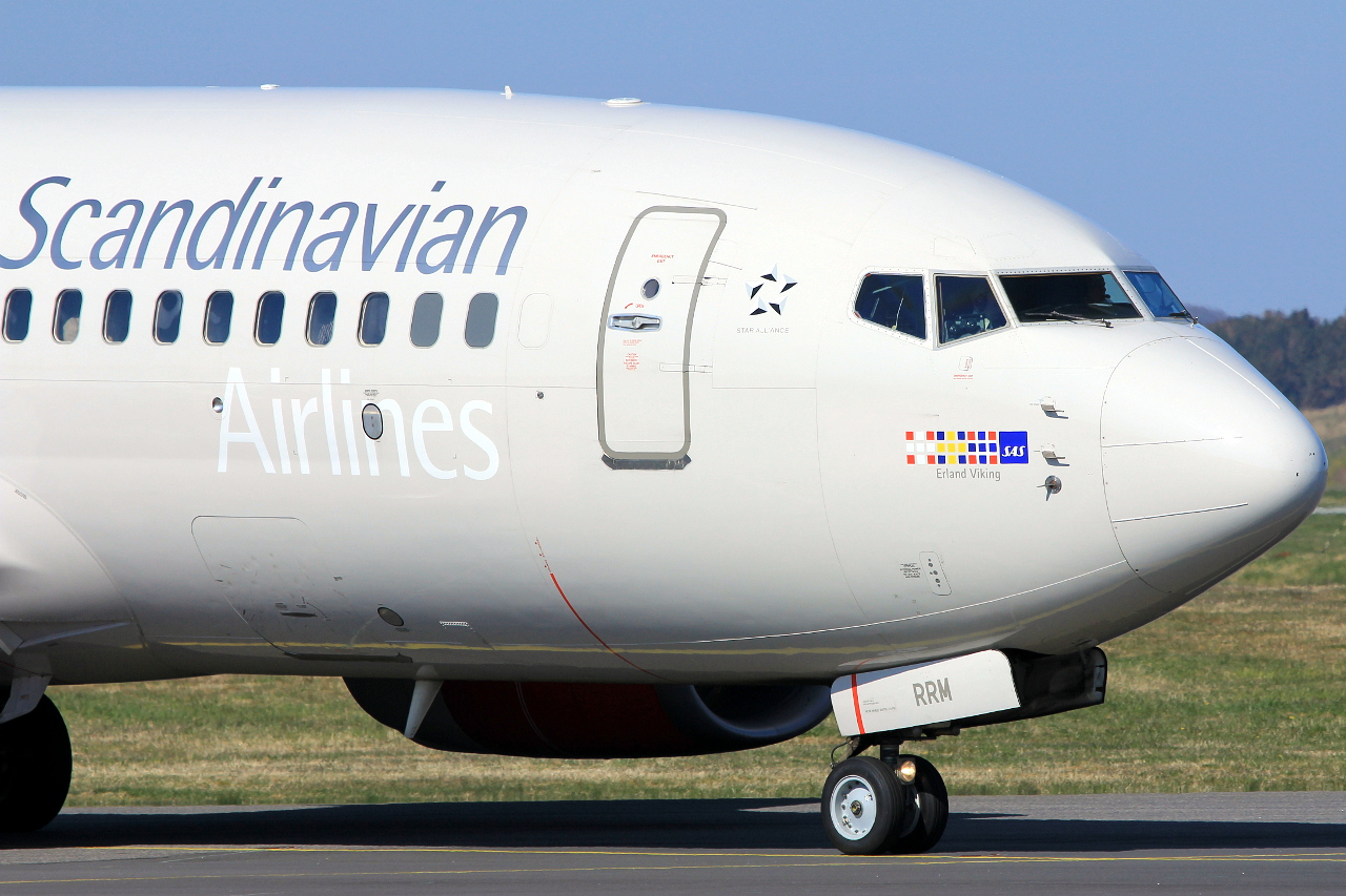 LN-RRM · Boeing 737-783 · (SVG / ENZV)
