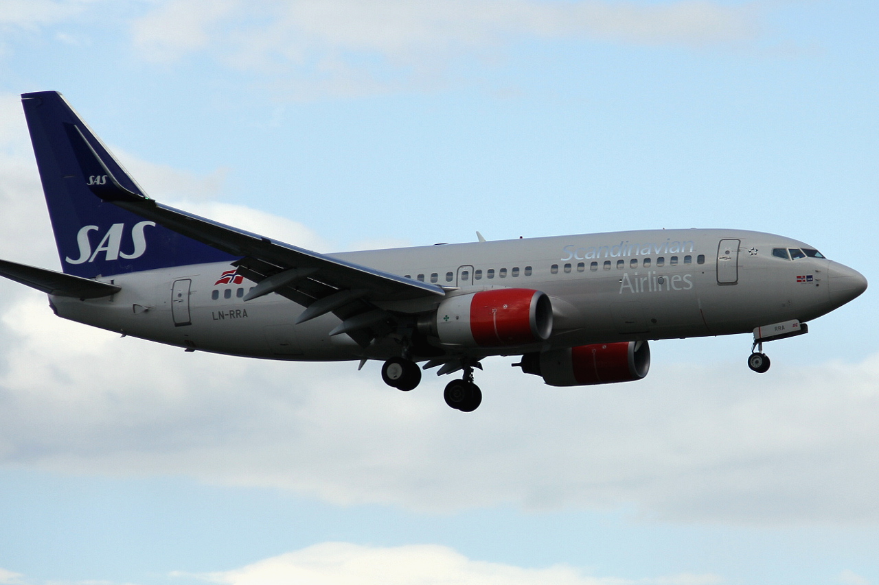LN-RRA · Boeing 737-783(WL) · (SVG / ENZV)