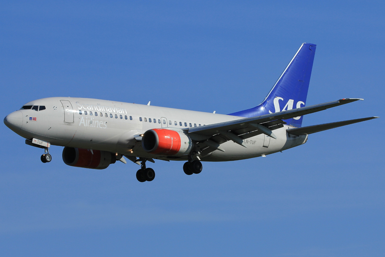 LN-TUF · Boeing 737-705 · (SVG / ENZV)