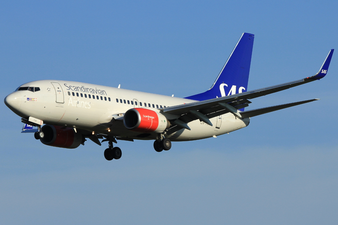 LN-TUK · Boeing 737-705(WL) · (SVG / ENZV)