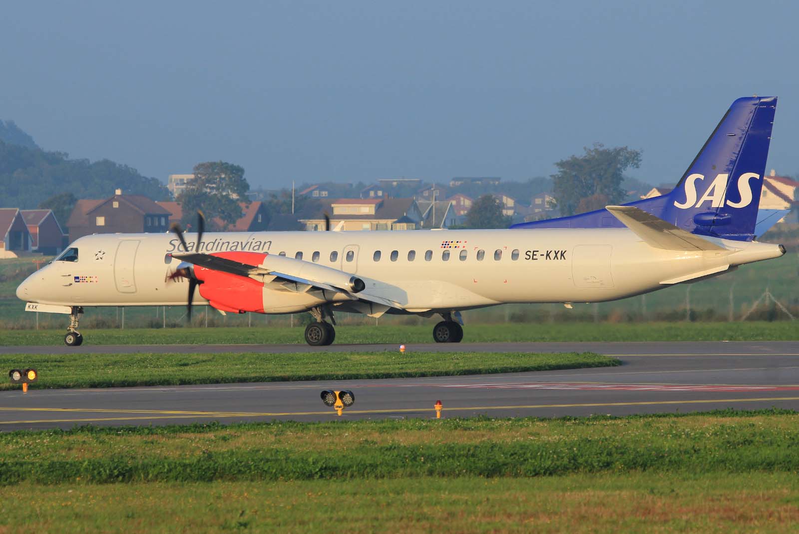 SE-KXK · Saab 2000 · (SVG / ENZV)