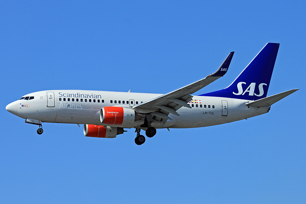 LN-TUL (29097) 2002 Boeing 737-705(WL)
