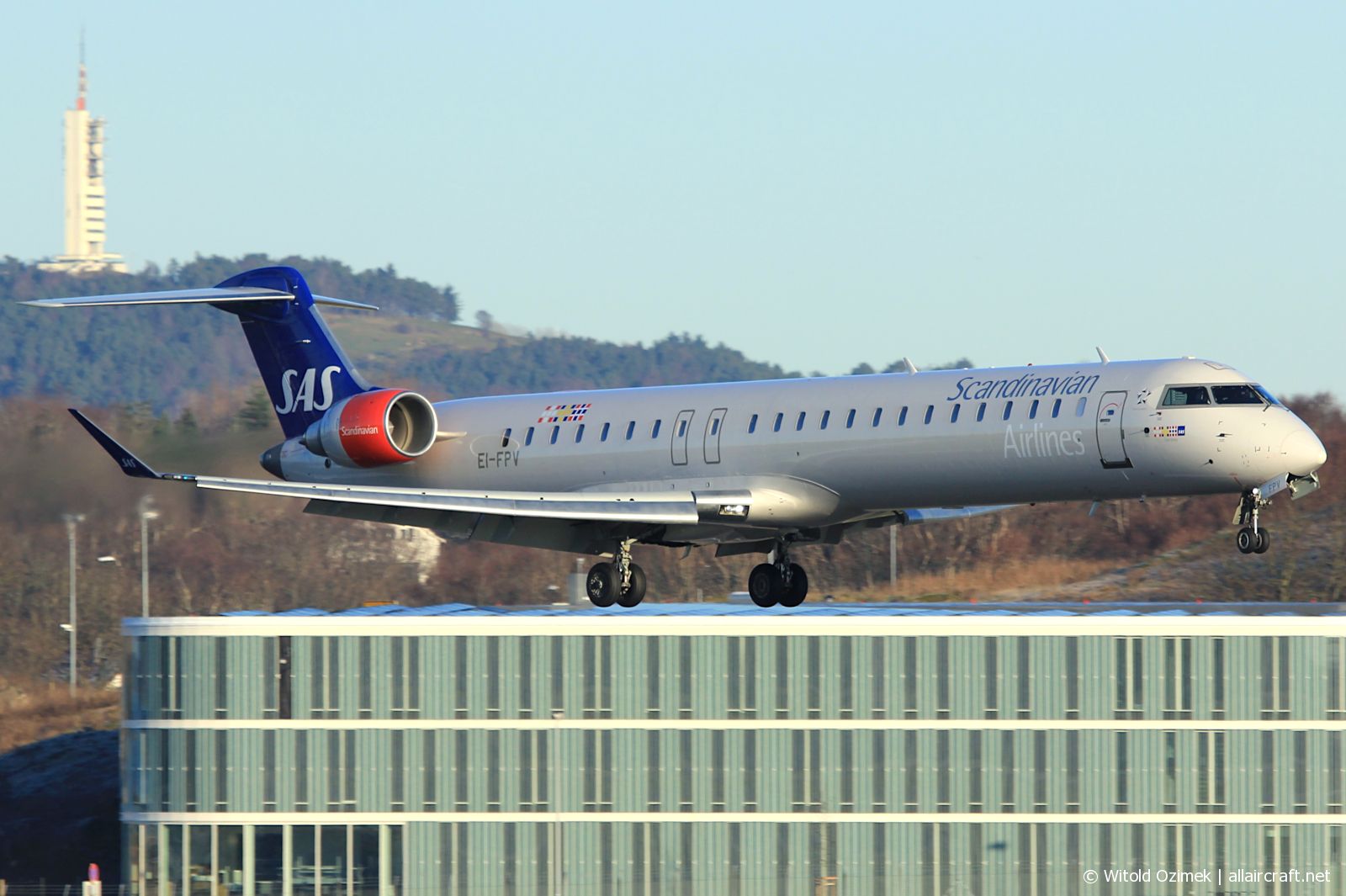 EI-FPV (cn15440) Bombardier CRJ-900