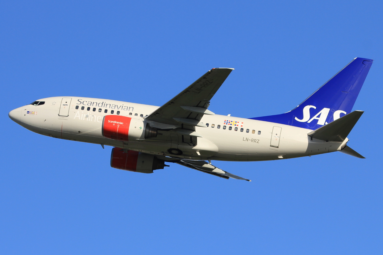 LN-RRZ · Boeing 737-683 · (SVG / ENZV)