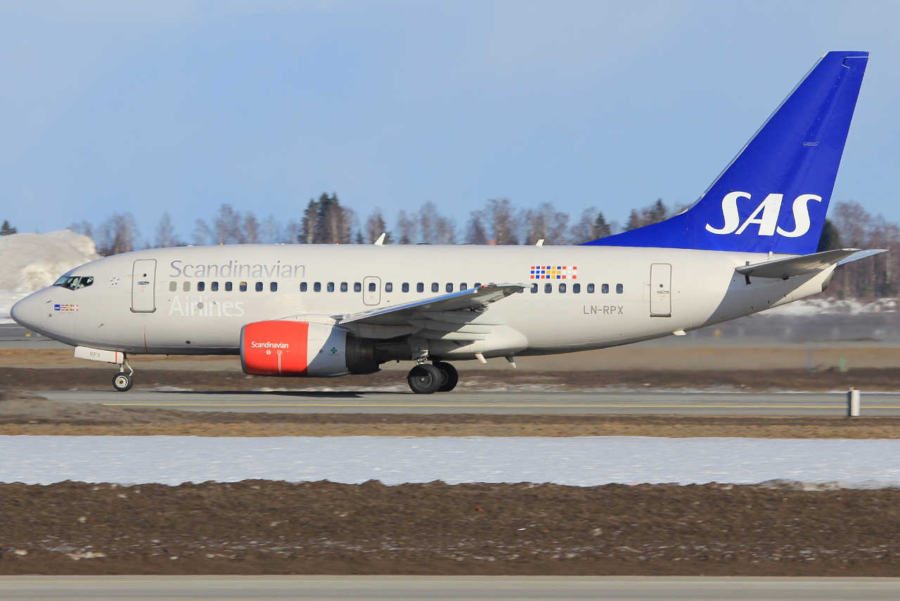 LN-RPX (28291) 1998 Boeing 737-683