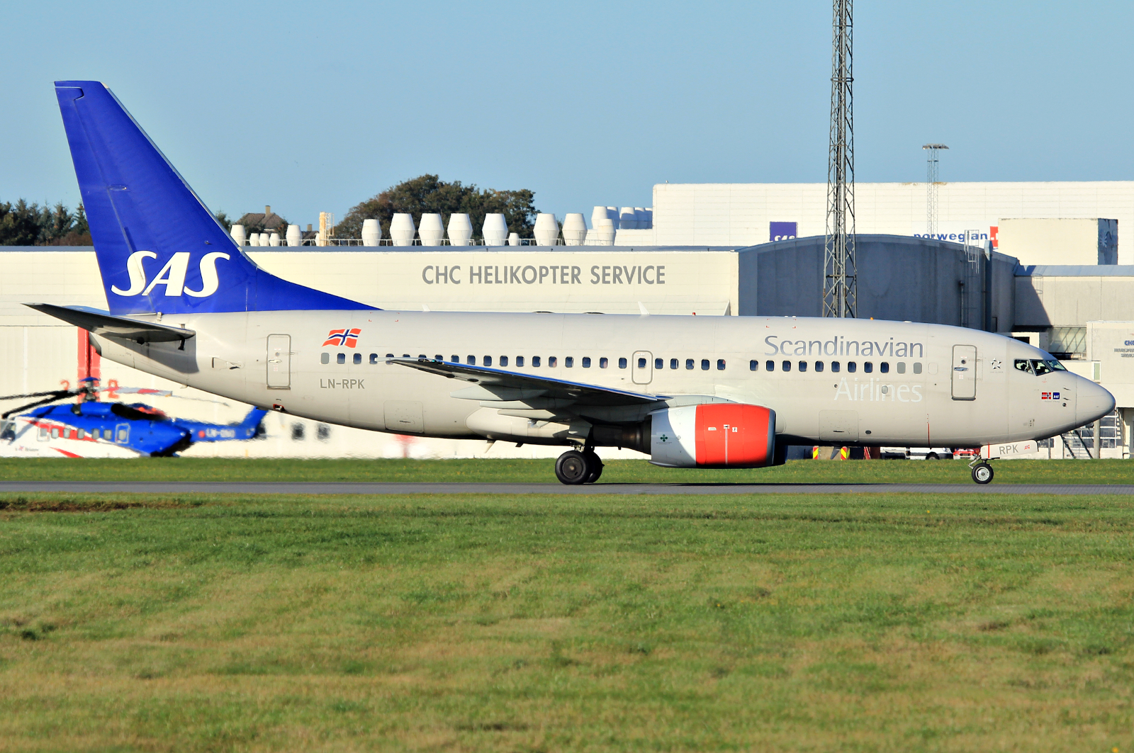 LN-RPK · Boeing 737-783 · (SVG / ENZV)