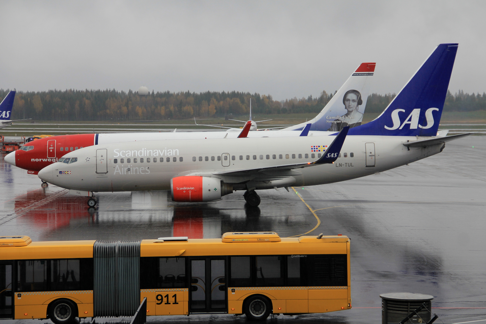 LN-TUL · Boeing 737-705(WL) · (OSL / ENGM)