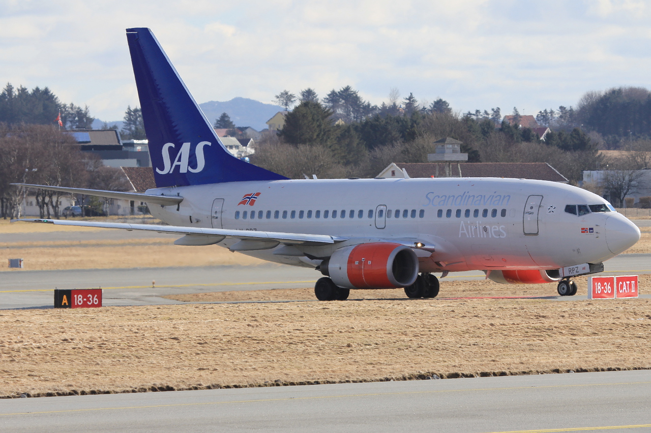 LN-RPZ · Boeing 737-683 · (SVG / ENZV)