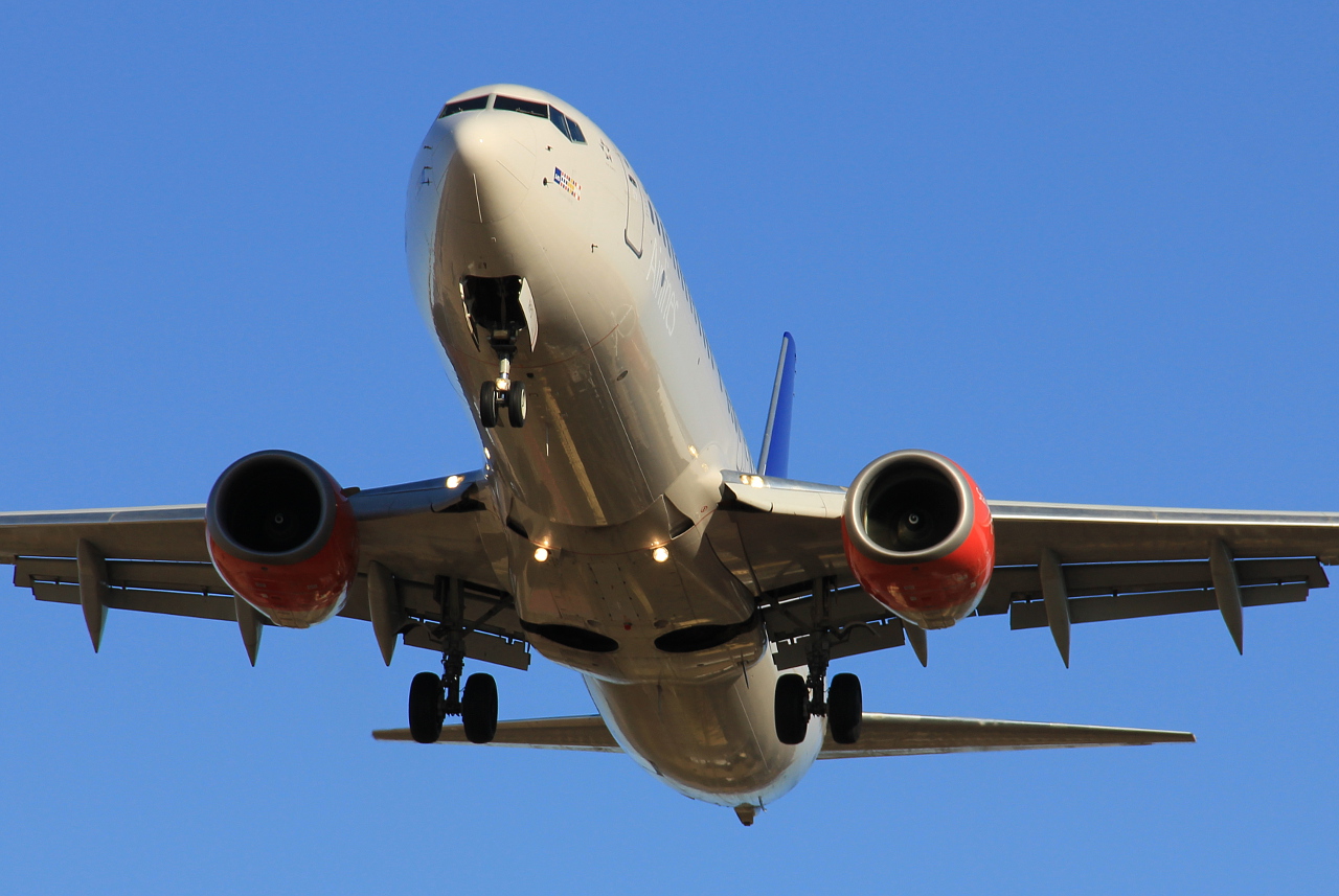 LN-RPO · Boeing 737-883 · (SVG / ENZV)