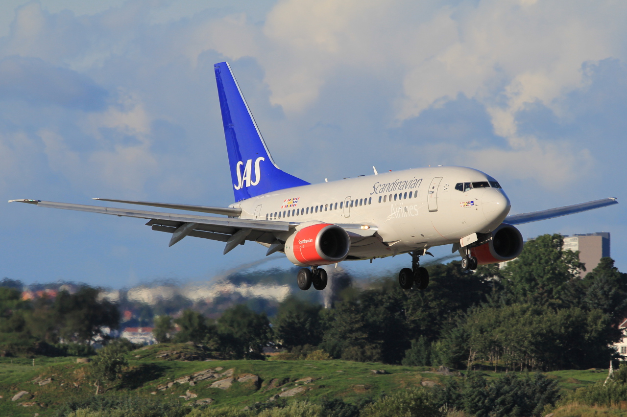 LN-RPF · Boeing 737-683 · (SVG / ENZV)