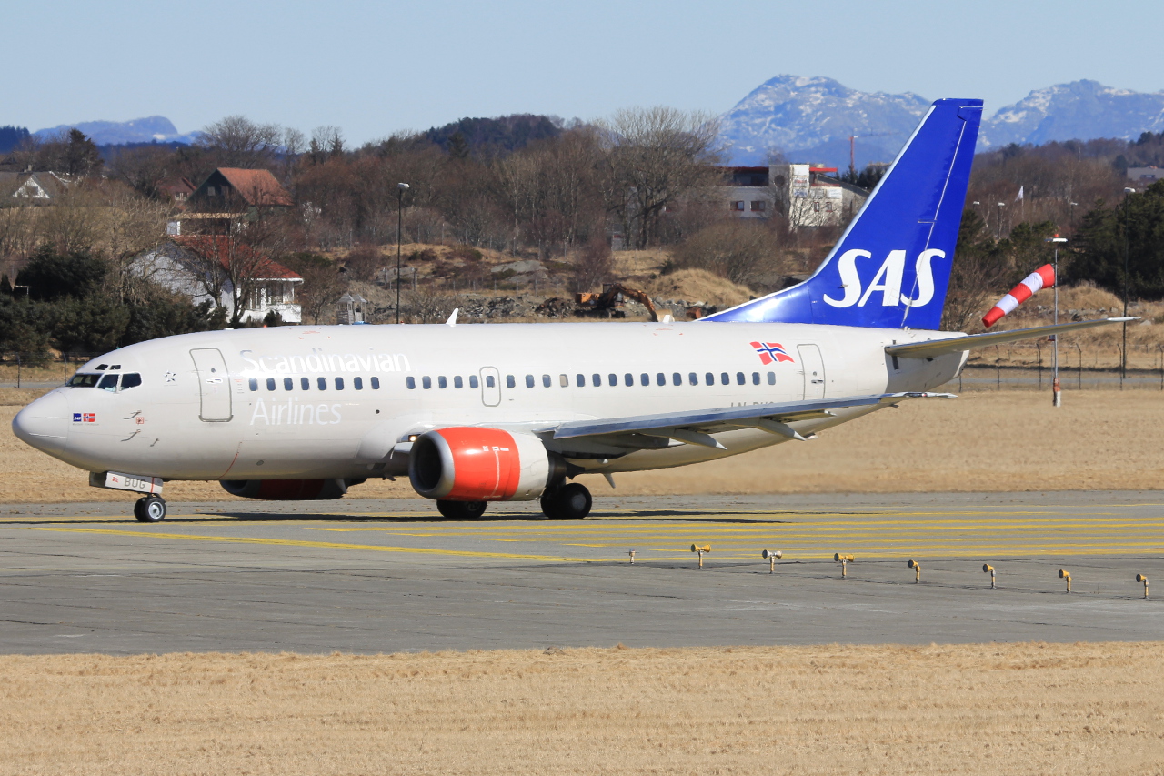 LN-BUG (39015) 1997 Boeing 737-8JP
