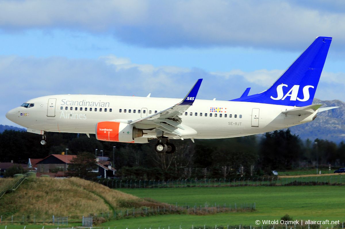 SE-RJT · Boeing 737-76N(WL) · (SVG / ENZV)