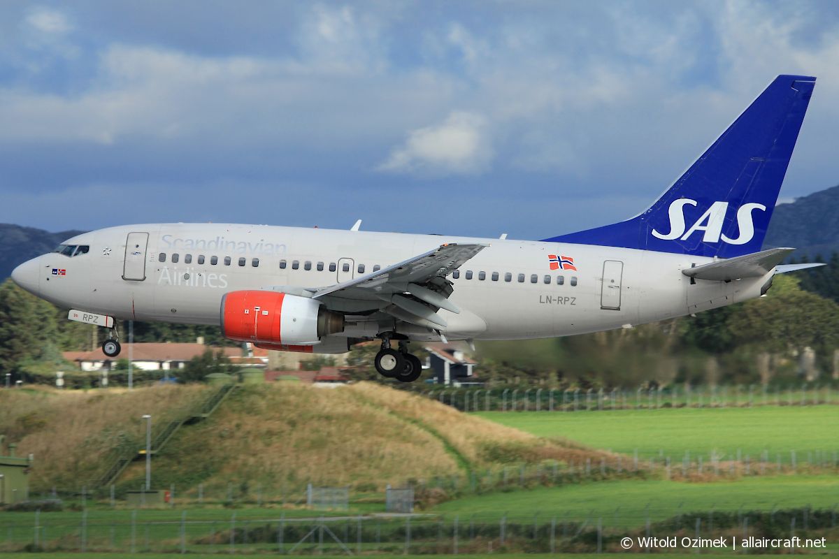 LN-RPZ · Boeing 737-683 · (SVG / ENZV)