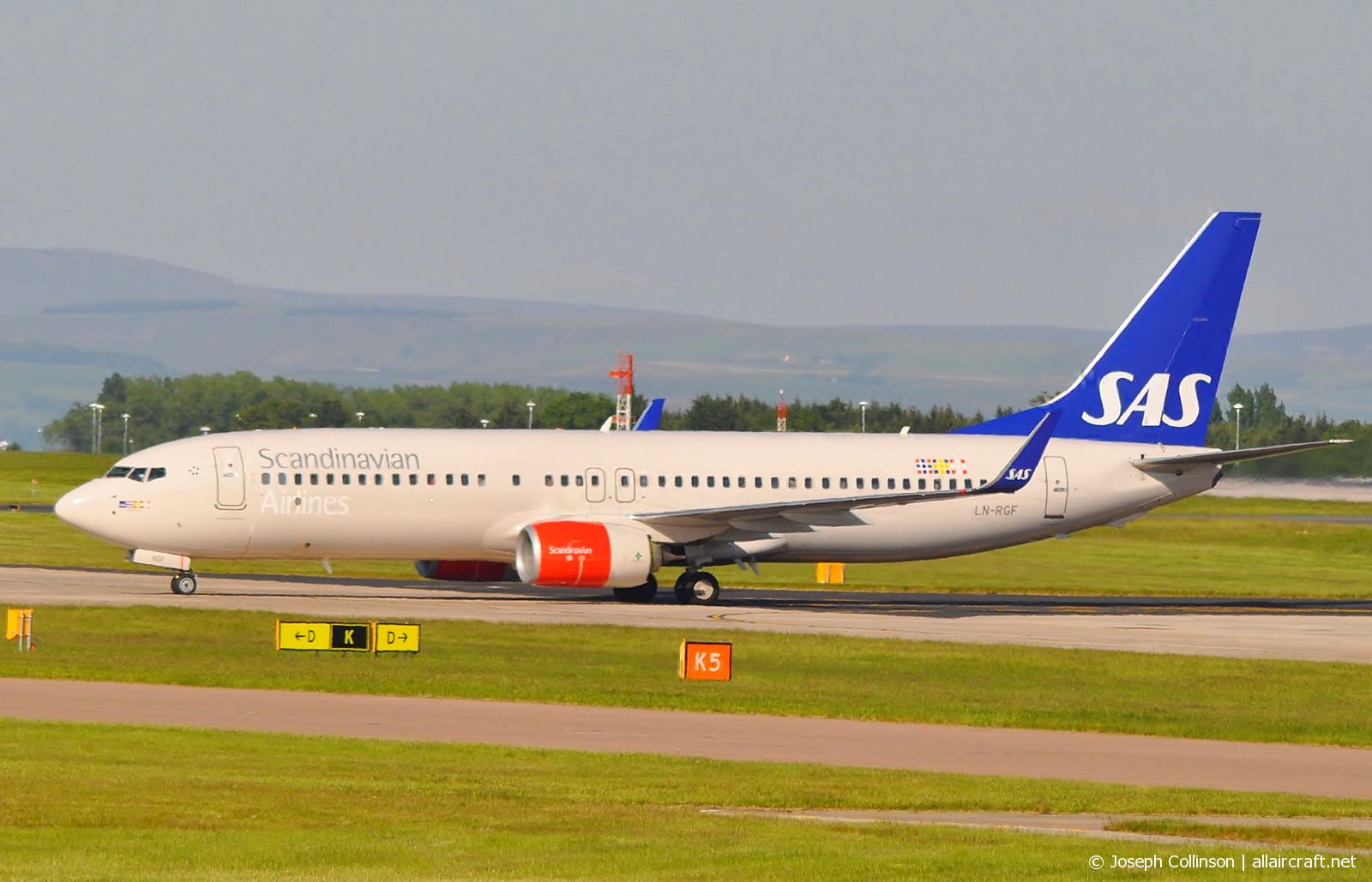 LN-RGF · Boeing 737-86N(WL) · (MAN / EGCC)