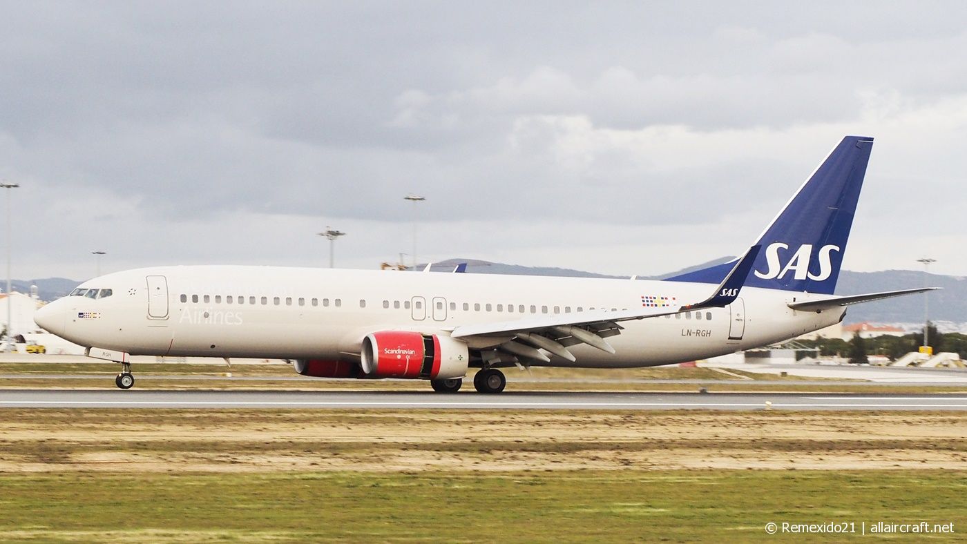 LN-RGH (41266) 2014 Boeing 737-86N(WL)