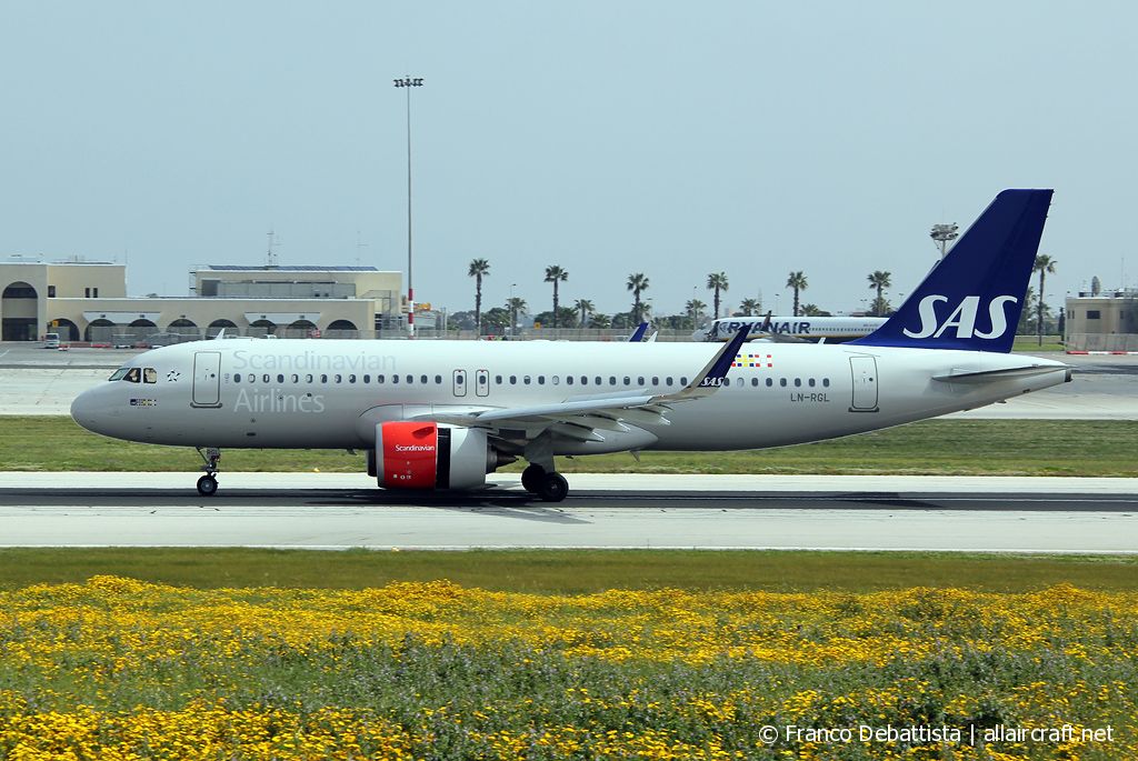 LN-RGL (729) 2016 Airbus A320-251N