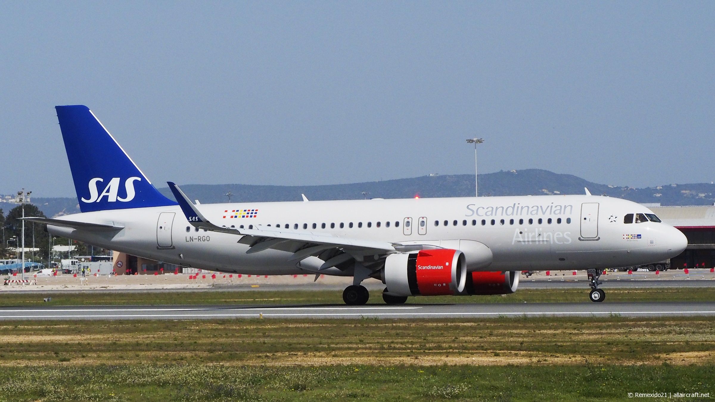 LN-RGO (7352) 2016 Airbus A320-251N