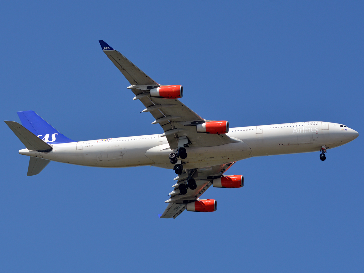 LN-RKF · Airbus A340-313 · (CPH / EKCH)