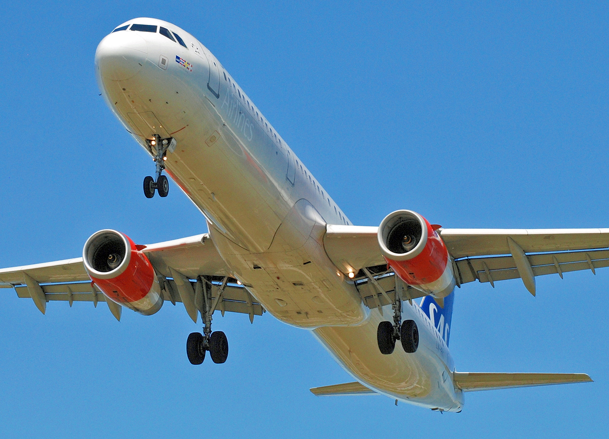 LN-RKI (1817) 2002 Airbus A321-232