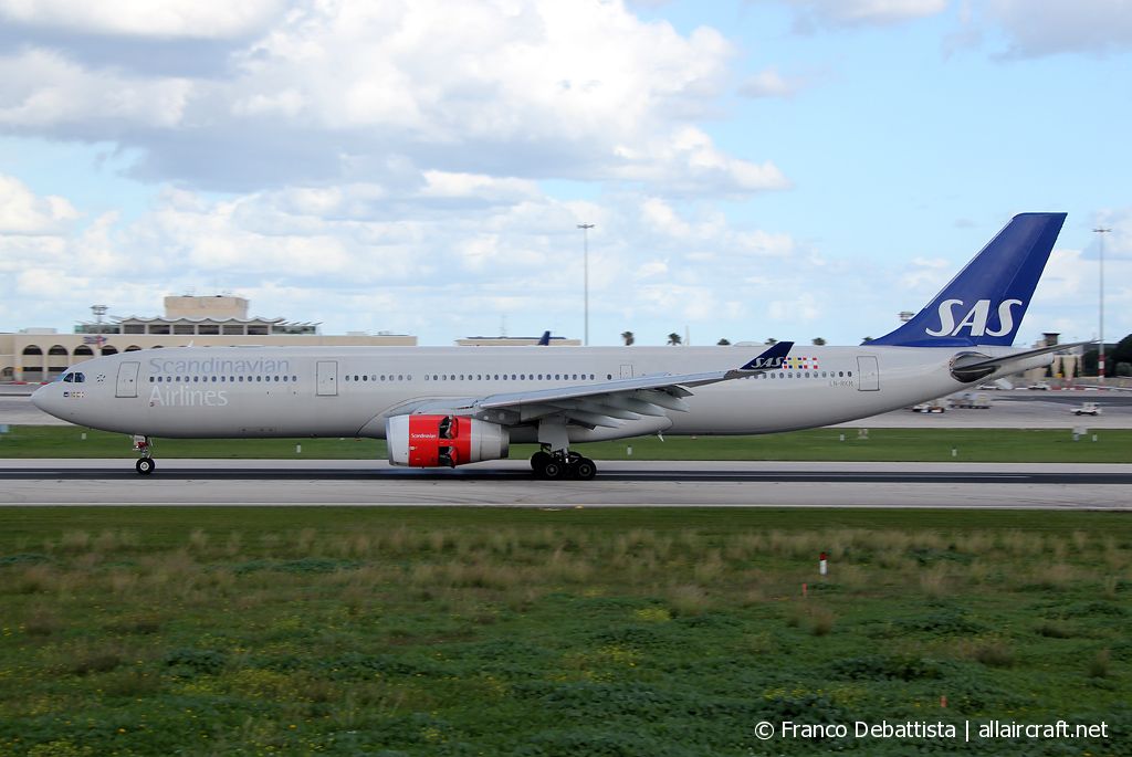LN-RKM · Airbus A330-343 · (MLA / LMML)