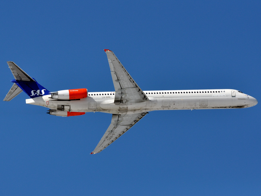 LN-RMS (53368) 1992 McDonnell Douglas MD-82