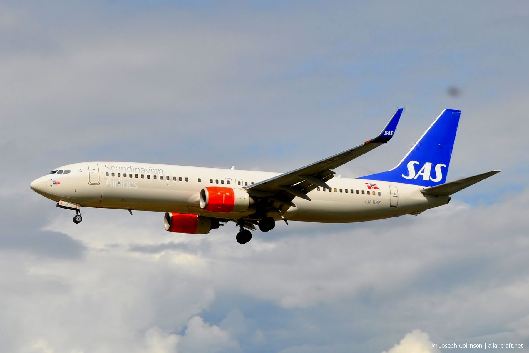 LN-RRF · Boeing 737-85P(WL) · (LHR / EGLL)