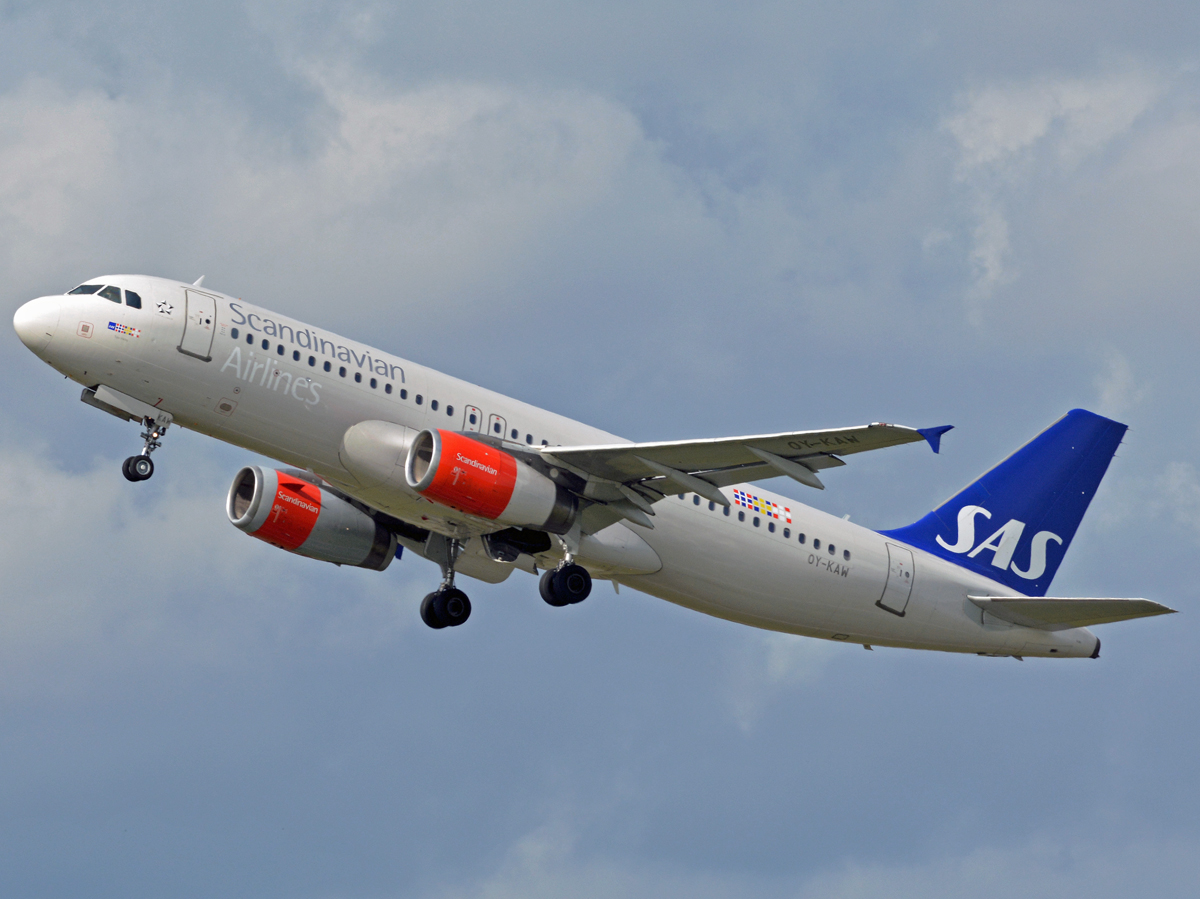 OY-KAW · Airbus A320-232 · (CPH / EKCH)
