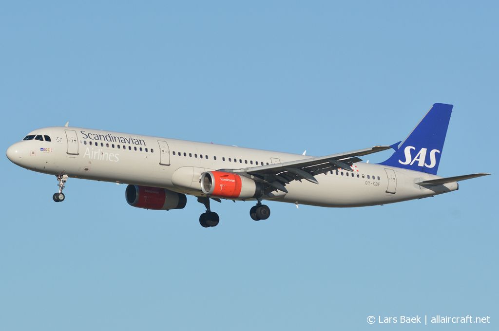 OY-KBF · Airbus A321-232 · (CPH / EKCH)