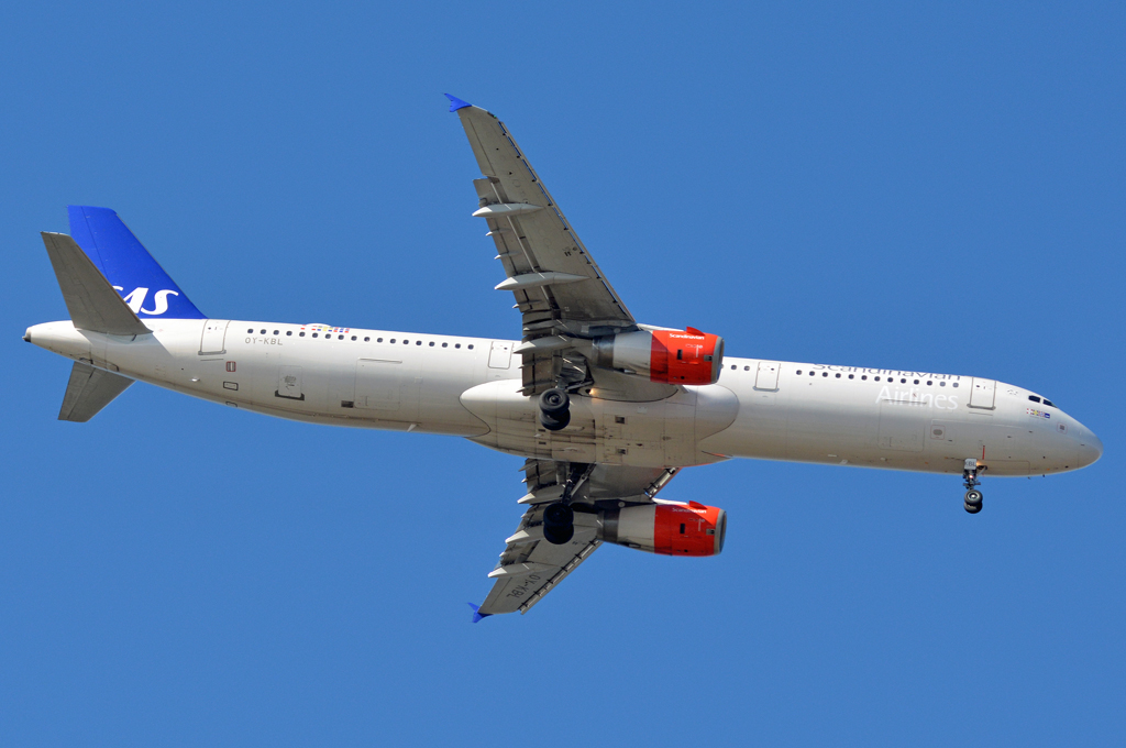 OY-KBL · Airbus A321-232 · (CPH / EKCH)