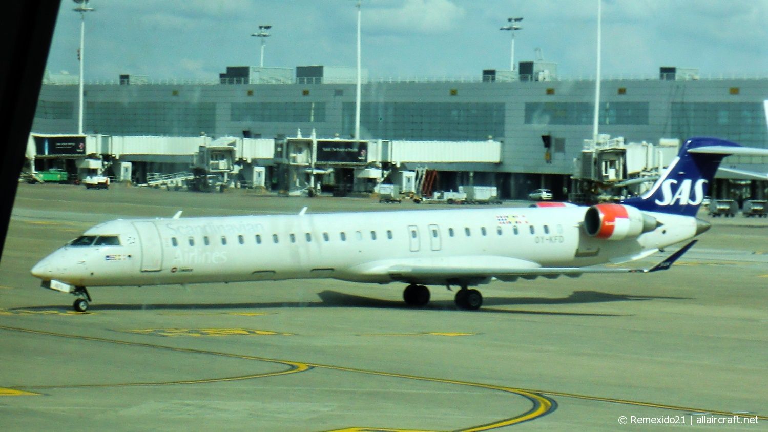 OY-KFD · Bombardier CRJ-900LR · (BRU / EBBR)