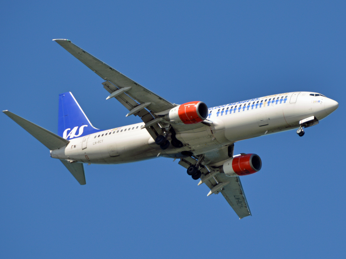 LN-RCY · Boeing 737-883 · (CPH / EKCH)