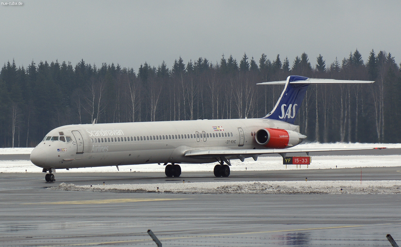 OY-KHC (49436) 1986 McDonnell Douglas MD-82