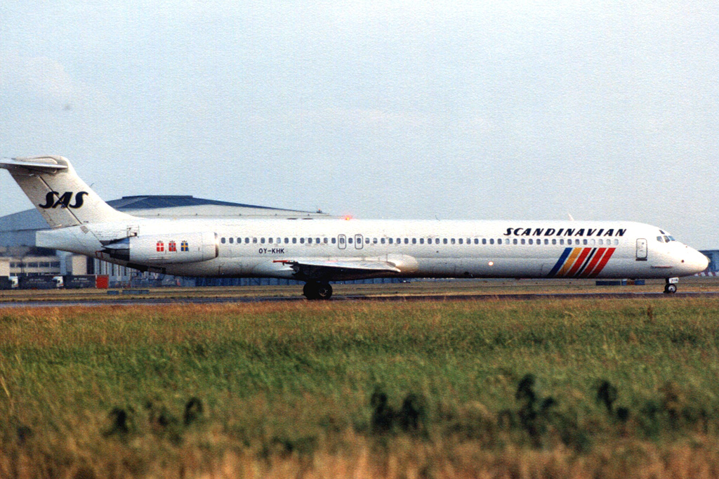 OY-KHK (49910) 1989 McDonnell Douglas MD-82