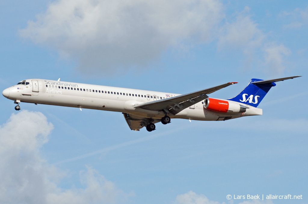 SE-DIS (53006) 1991 McDonnell Douglas MD-82
