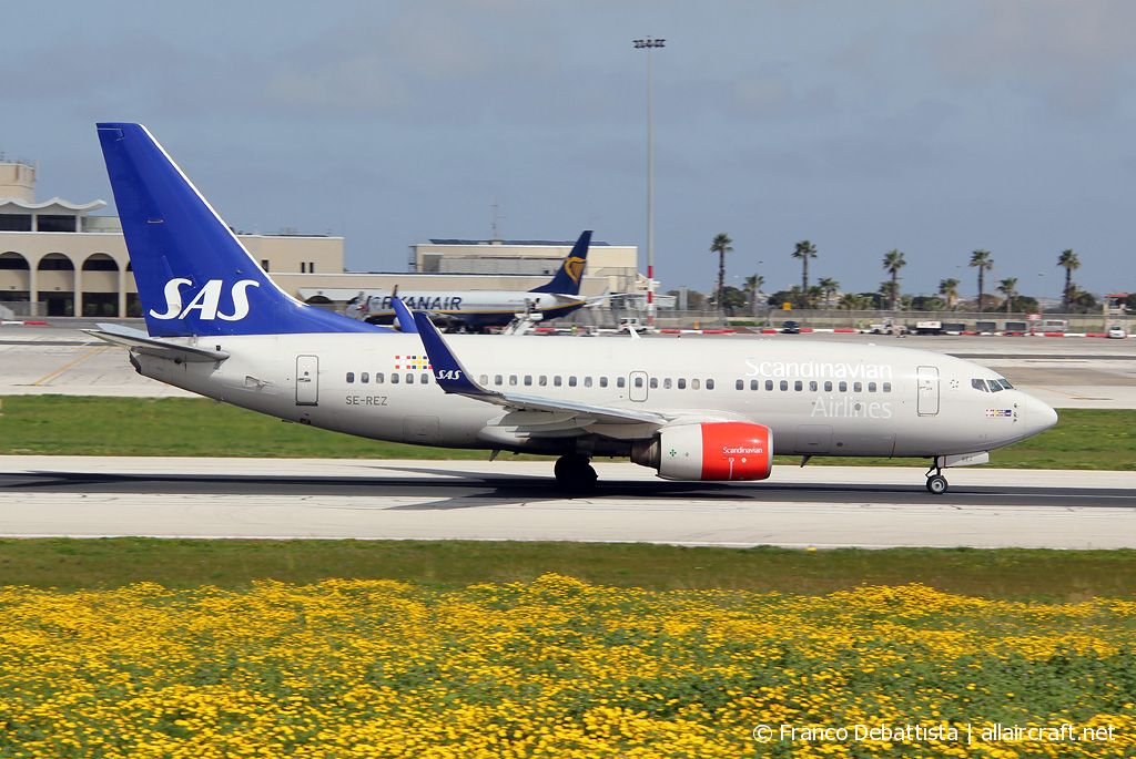 SE-REZ · Boeing 737-76N(WL) · (MLA / LMML)