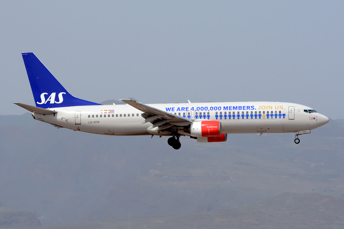 LN-RPM · Boeing 737-883 · (LPA / GCLP)