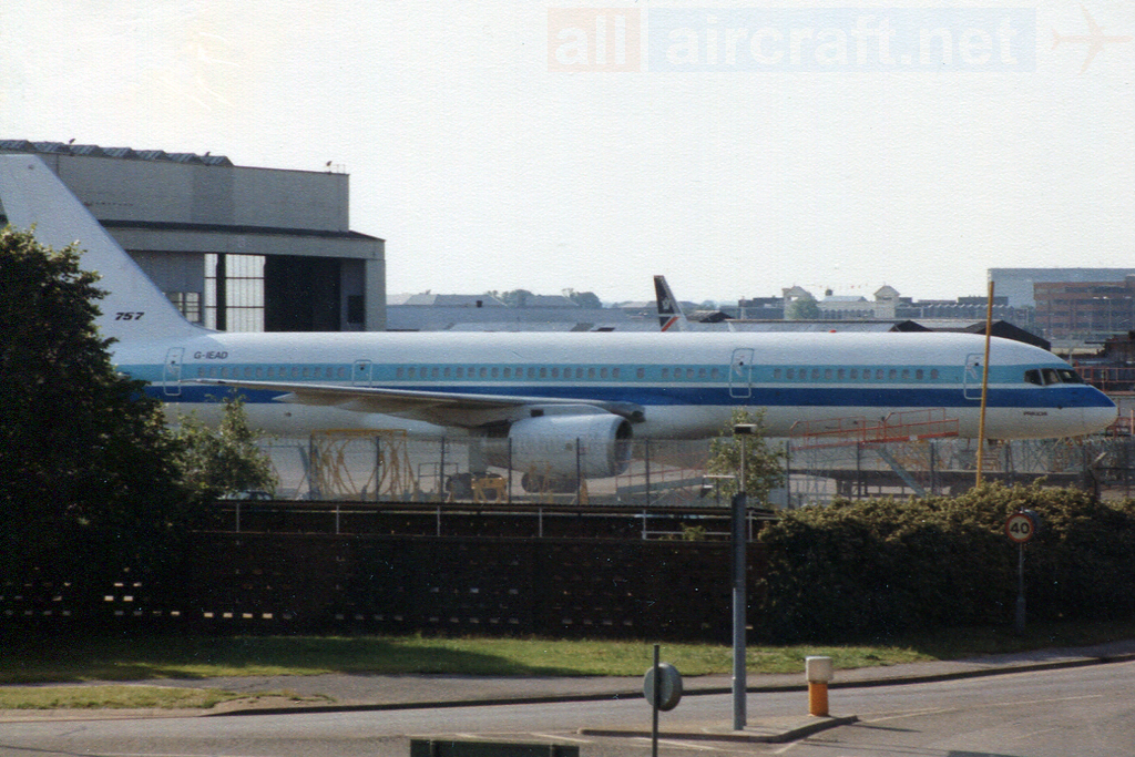 G-IEAD (24771) 1990 Boeing 757-236